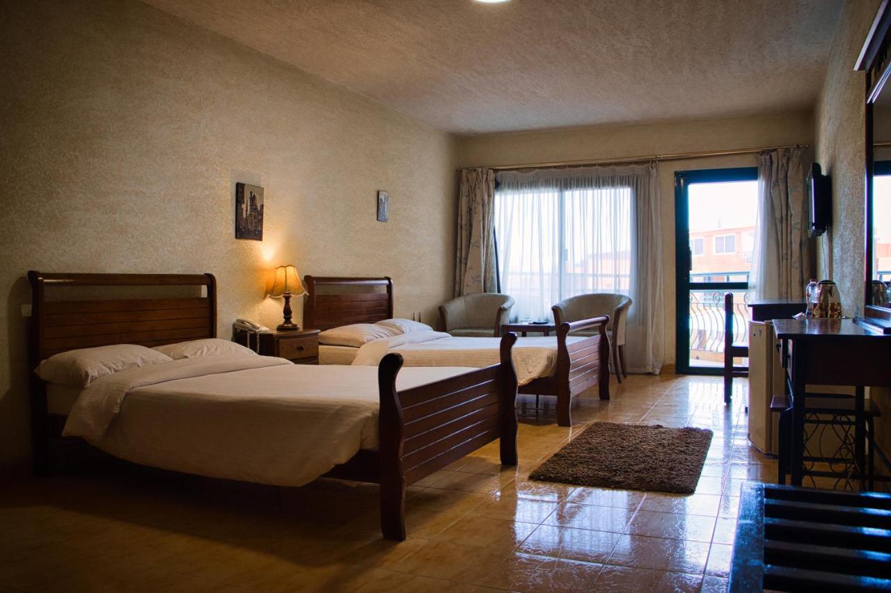 Hotel Adham Compound à King Mariout Extérieur photo