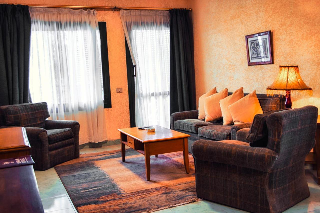 Hotel Adham Compound à King Mariout Extérieur photo