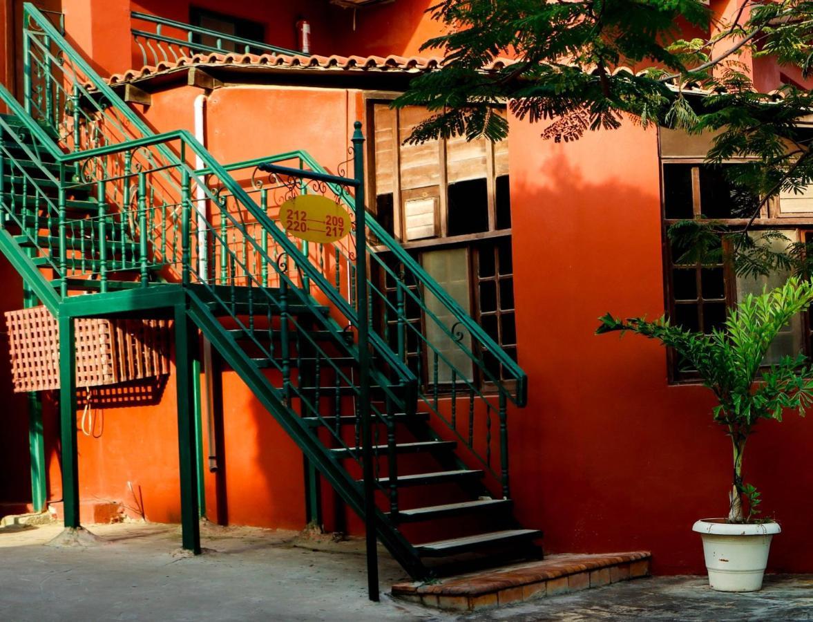 Hotel Adham Compound à King Mariout Extérieur photo