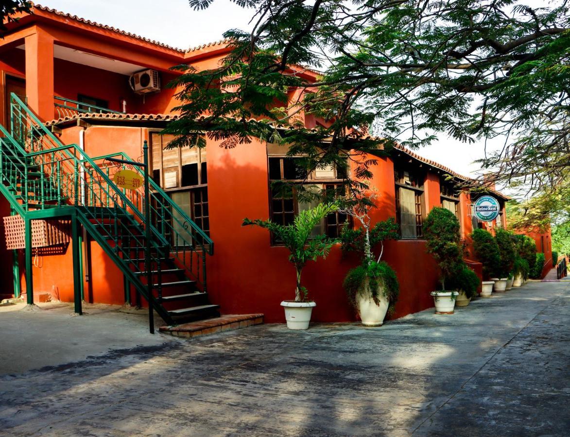 Hotel Adham Compound à King Mariout Extérieur photo